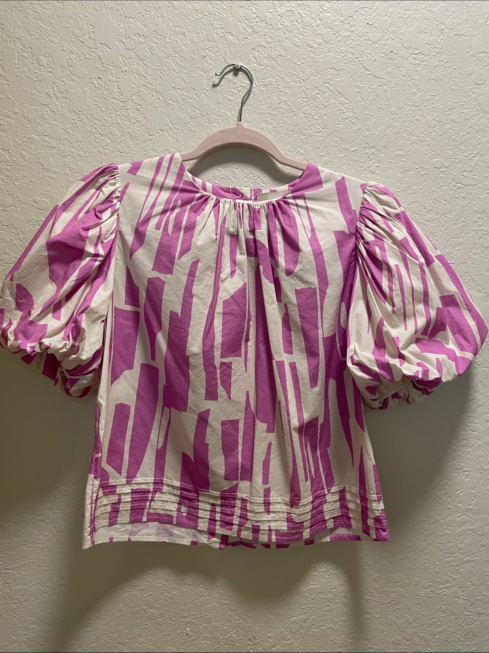Pinch Pink and Cream Abstract Puff-Sleeve Blouse